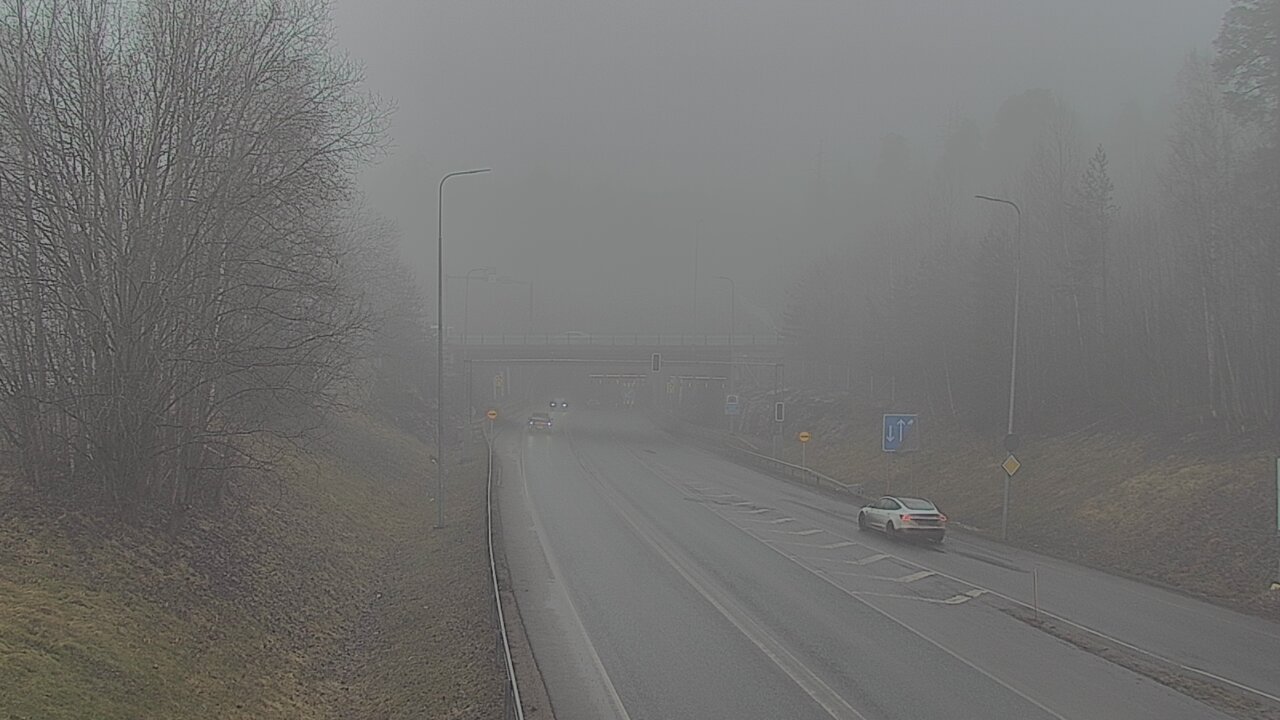 Kelikamerat Kuva Tie 102 Hiidenkallion tunneli, suuaukko etelä, Espoo, Uusimaa