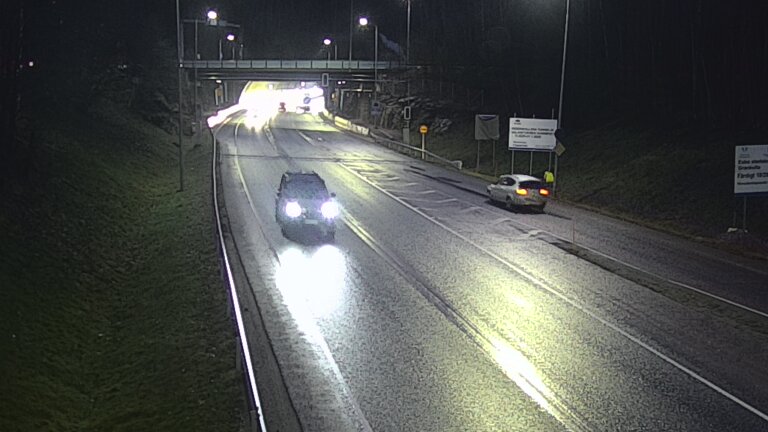 Weather Camera Image Tie 102 Hiidenkallion tunneli, suuaukko etelä, Espoo, Uusimaa