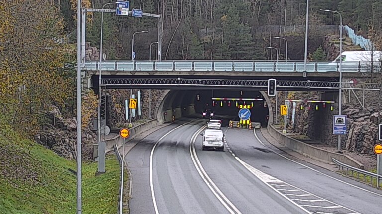Kelikamerat Kuva Tie 102 Hiidenkallion tunneli, suuaukko etelä, Espoo, Uusimaa