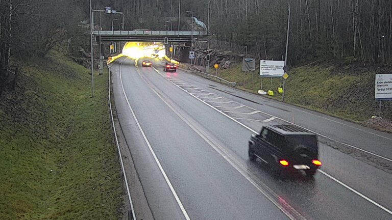 Weather Camera Image Tie 102 Hiidenkallion tunneli, suuaukko etelä, Espoo, Uusimaa