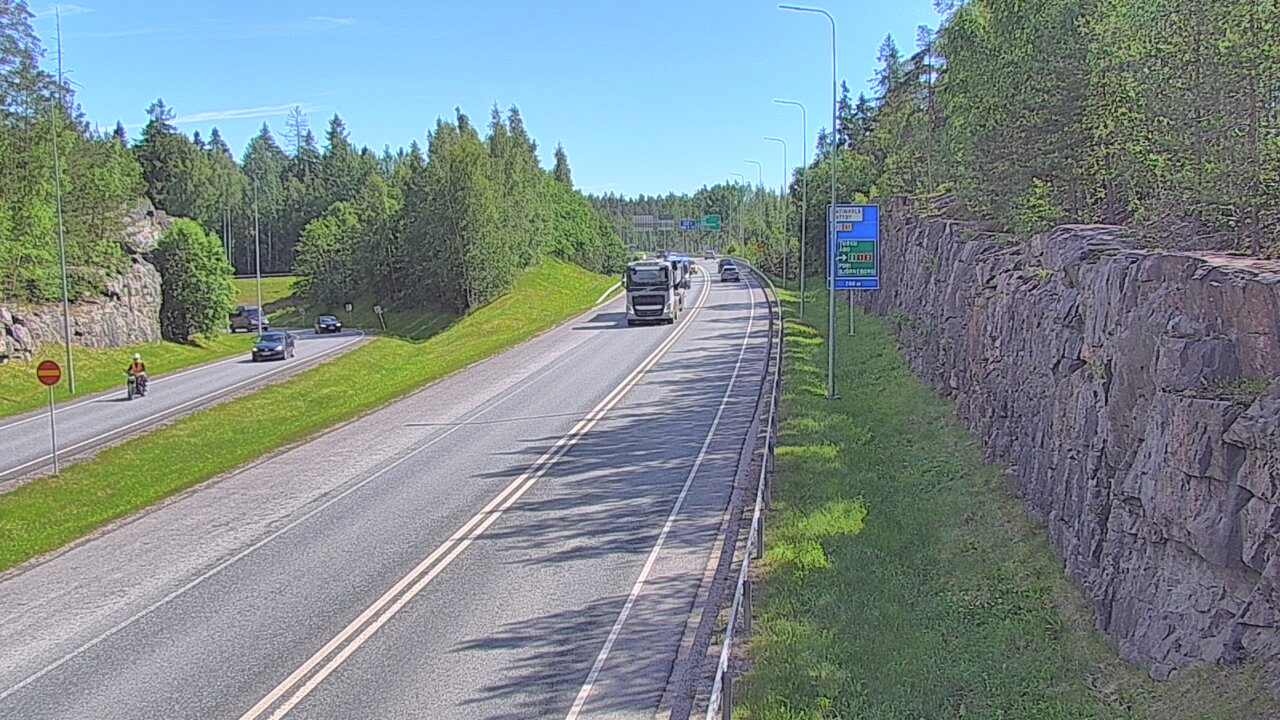 Kelikamerat Kuva Tie 102 Hiidenkallion tunneli, suuaukko etelä, Espoo, Uusimaa