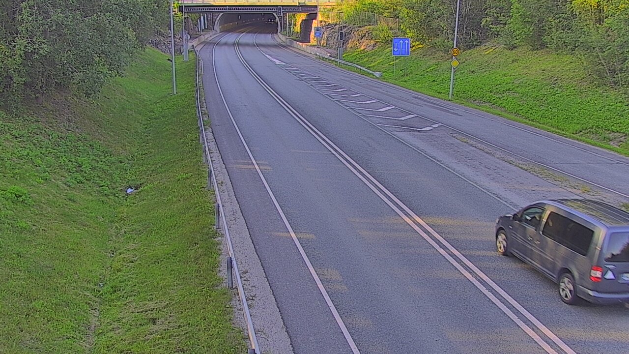 Kelikamerat Kuva Tie 102 Hiidenkallion tunneli, suuaukko etelä, Espoo, Uusimaa