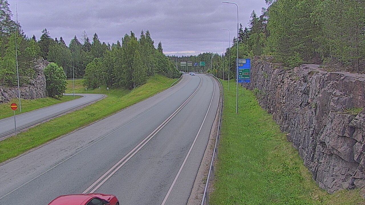 Kelikamerat Kuva Tie 102 Hiidenkallion tunneli, suuaukko etelä, Espoo, Uusimaa