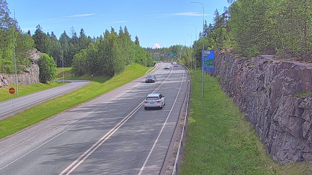 Kelikamerat Kuva Tie 102 Hiidenkallion tunneli, suuaukko etelä, Espoo, Uusimaa