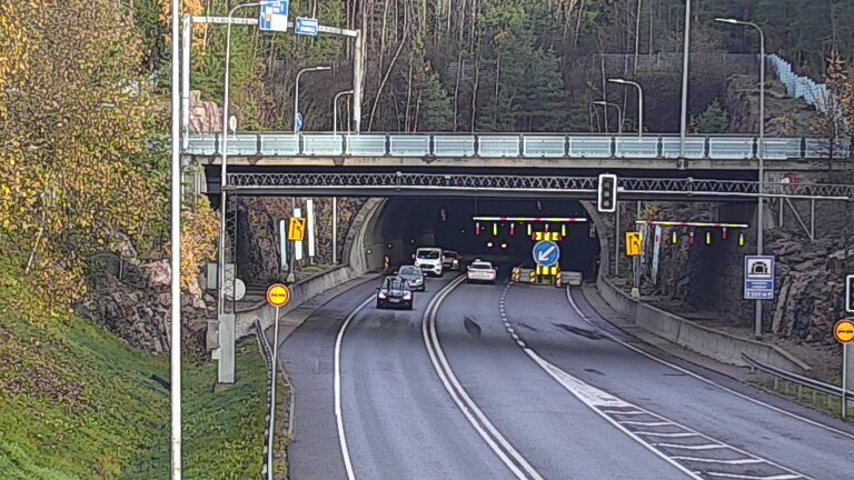 Kelikamerat Kuva Tie 102 Hiidenkallion tunneli, suuaukko etelä, Espoo, Uusimaa