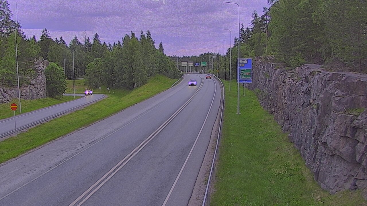Kelikamerat Kuva Tie 102 Hiidenkallion tunneli, suuaukko etelä, Espoo, Uusimaa