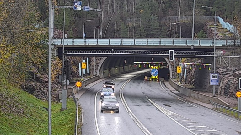 Kelikamerat Kuva Tie 102 Hiidenkallion tunneli, suuaukko etelä, Espoo, Uusimaa