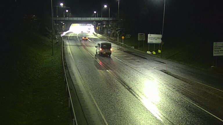 Weather Camera Image Tie 102 Hiidenkallion tunneli, suuaukko etelä, Espoo, Uusimaa