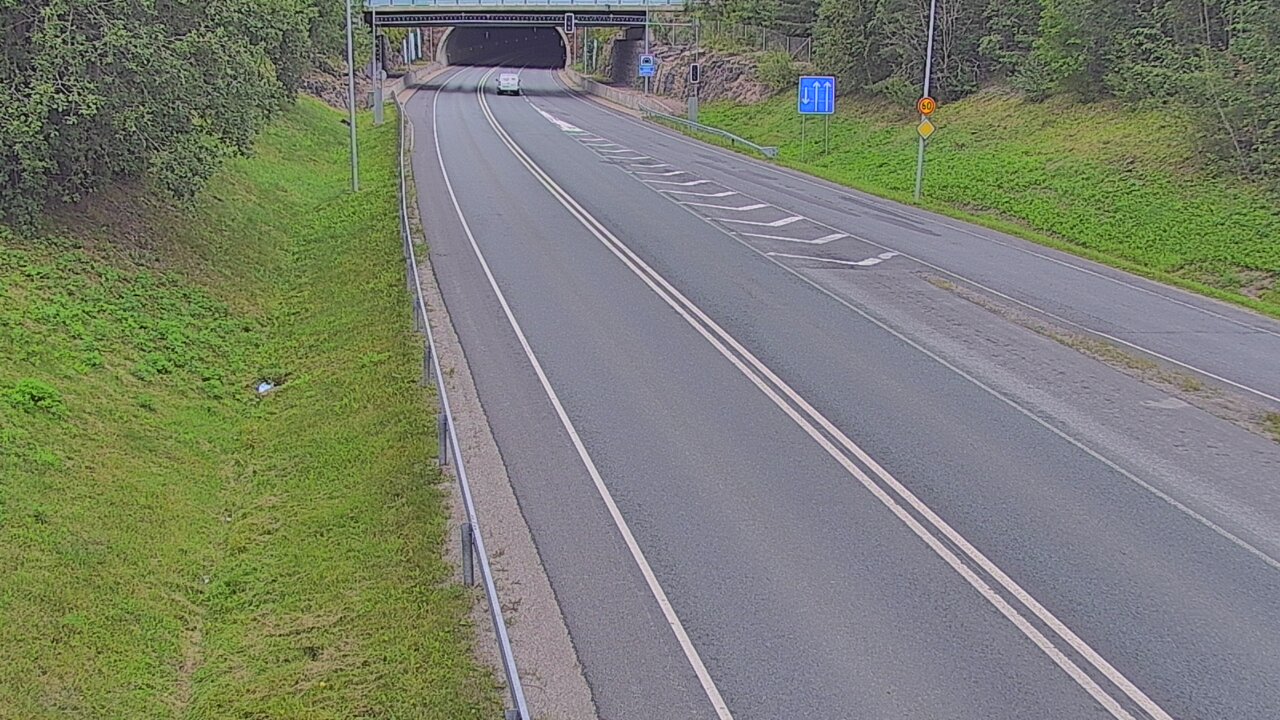 Kelikamerat Kuva Tie 102 Hiidenkallion tunneli, suuaukko etelä, Espoo, Uusimaa