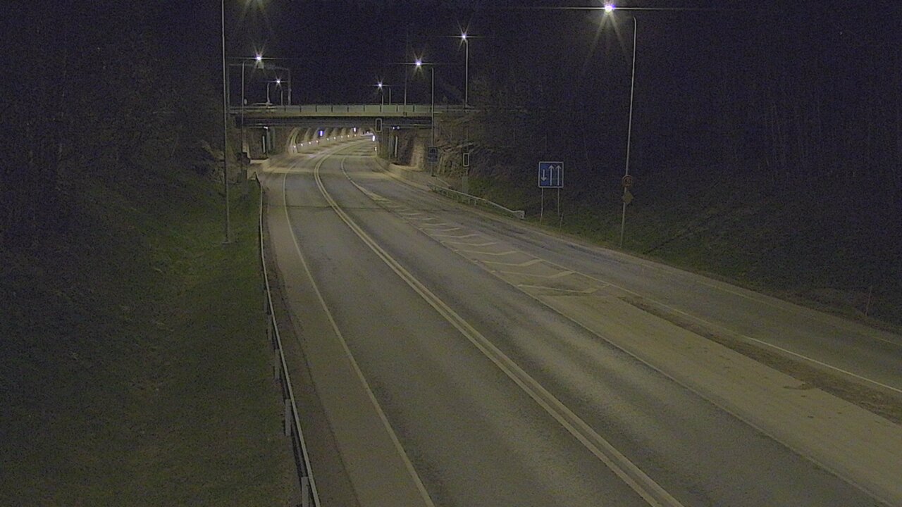 Kelikamerat Kuva Tie 102 Hiidenkallion tunneli, suuaukko etelä, Espoo, Uusimaa