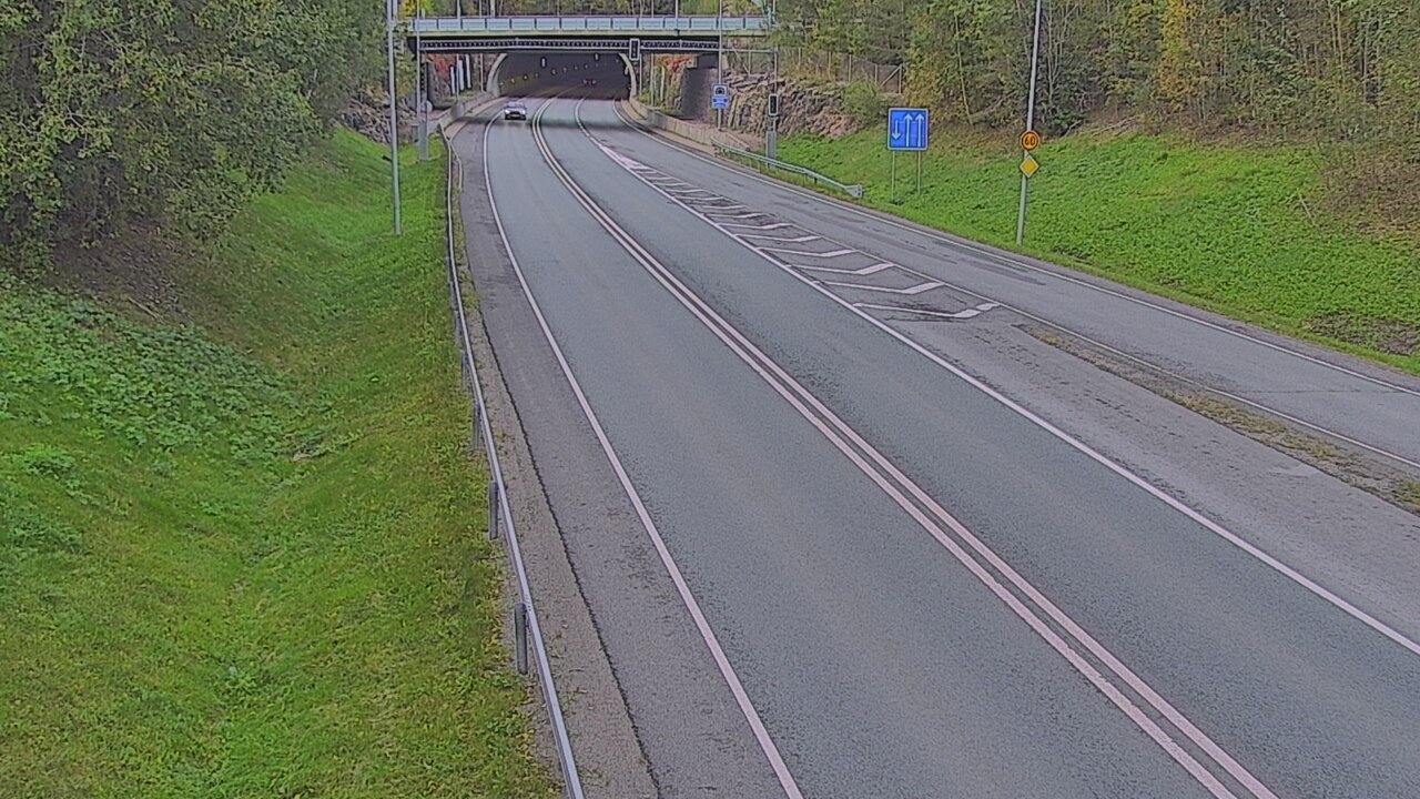 Kelikamerat Kuva Tie 102 Hiidenkallion tunneli, suuaukko etelä, Espoo, Uusimaa