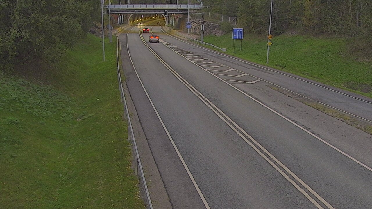 Kelikamerat Kuva Tie 102 Hiidenkallion tunneli, suuaukko etelä, Espoo, Uusimaa