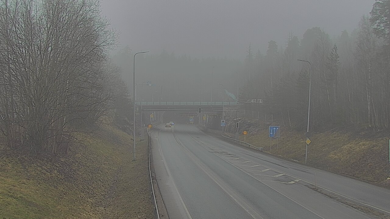 Weather Camera Image Tie 102 Hiidenkallion tunneli, suuaukko etelä, Espoo, Uusimaa