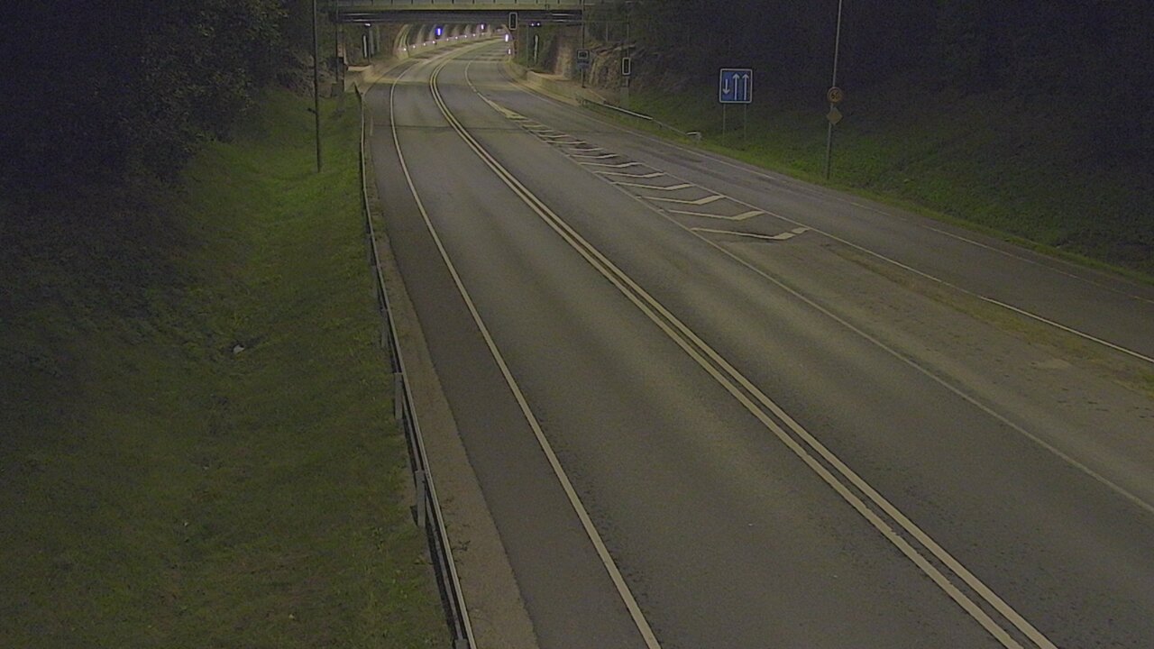 Kelikamerat Kuva Tie 102 Hiidenkallion tunneli, suuaukko etelä, Espoo, Uusimaa