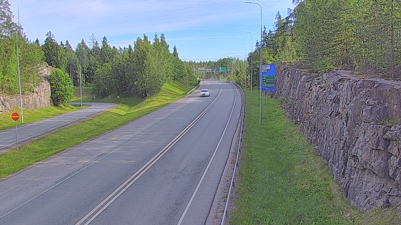 Kelikamerat Kuva Tie 102 Hiidenkallion tunneli, suuaukko etelä, Espoo, Uusimaa
