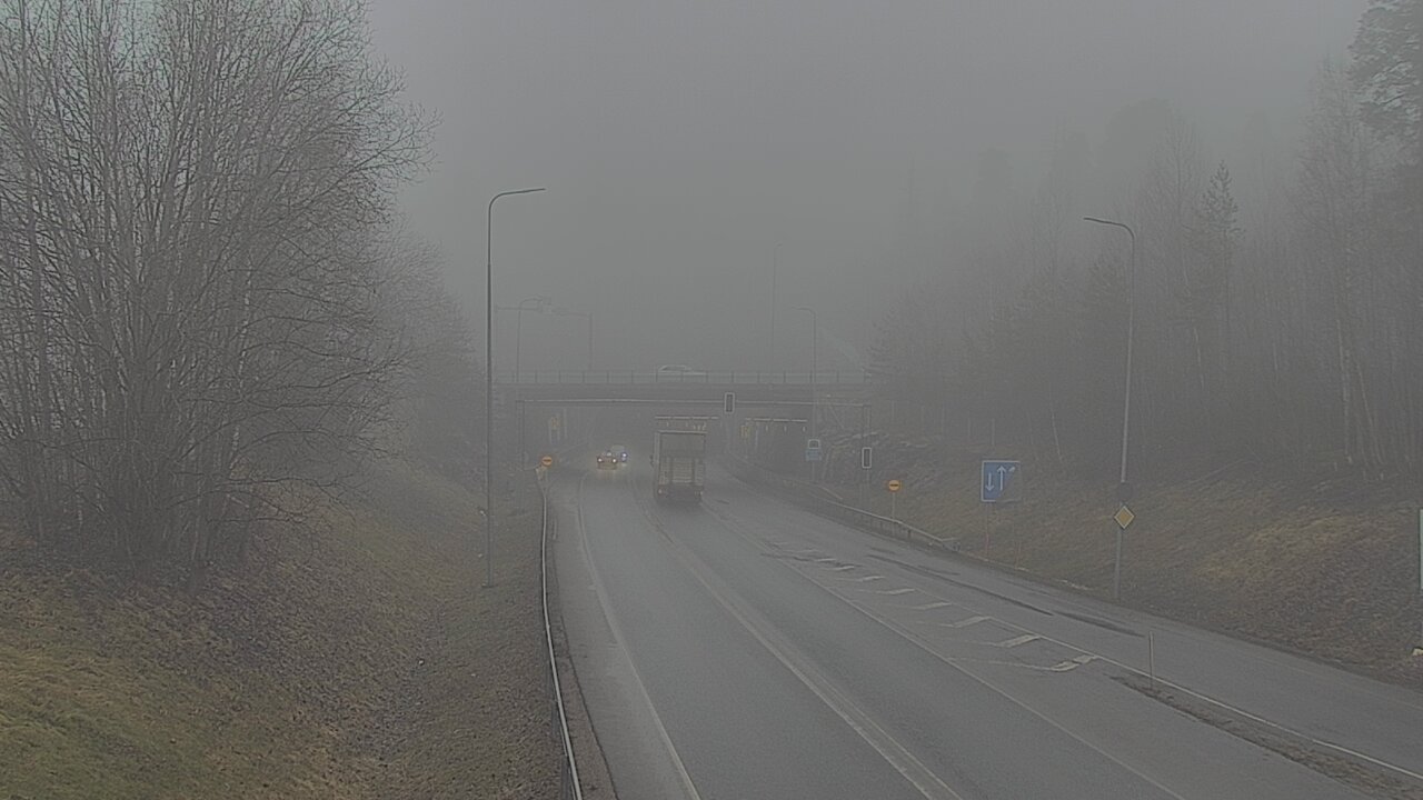 Kelikamerat Kuva Tie 102 Hiidenkallion tunneli, suuaukko etelä, Espoo, Uusimaa