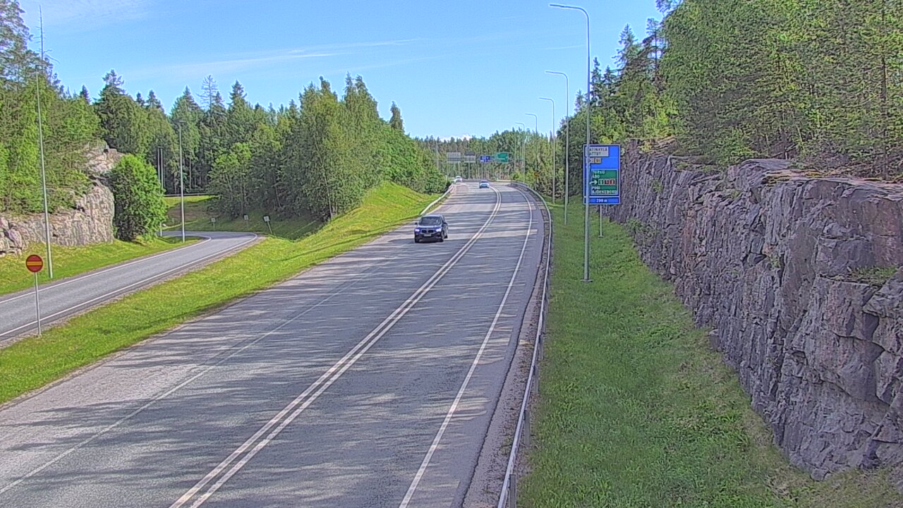 Kelikamerat Kuva Tie 102 Hiidenkallion tunneli, suuaukko etelä, Espoo, Uusimaa