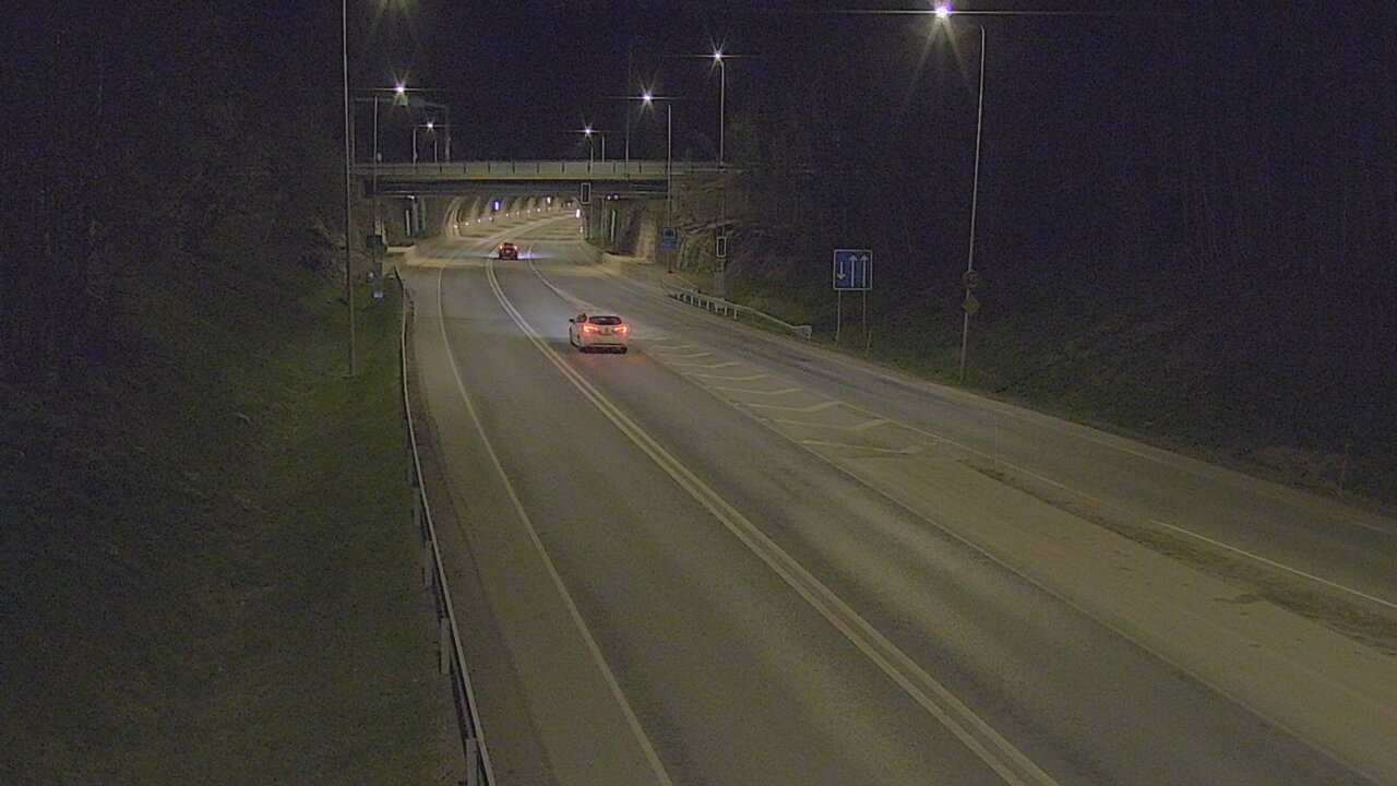 Weather Camera Image Tie 102 Hiidenkallion tunneli, suuaukko etelä, Espoo, Uusimaa