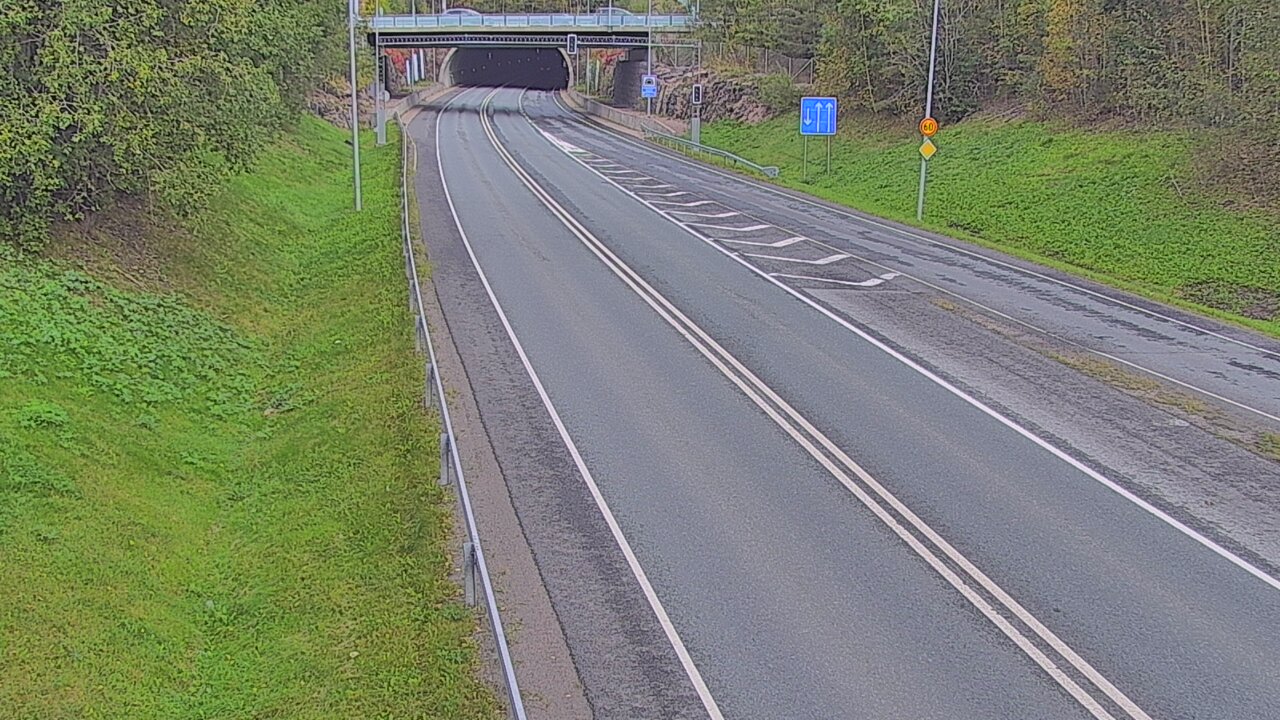 Kelikamerat Kuva Tie 102 Hiidenkallion tunneli, suuaukko etelä, Espoo, Uusimaa