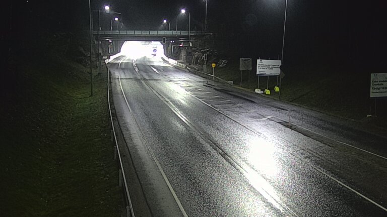 Weather Camera Image Tie 102 Hiidenkallion tunneli, suuaukko etelä, Espoo, Uusimaa