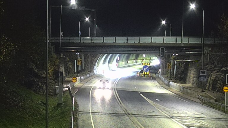 Weather Camera Image Tie 102 Hiidenkallion tunneli, suuaukko etelä, Espoo, Uusimaa