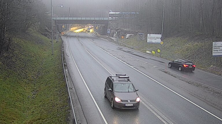 Kelikamerat Kuva Tie 102 Hiidenkallion tunneli, suuaukko etelä, Espoo, Uusimaa