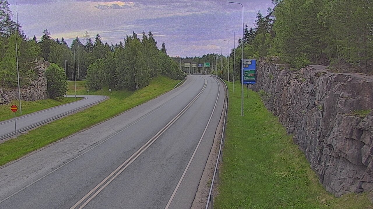 Kelikamerat Kuva Tie 102 Hiidenkallion tunneli, suuaukko etelä, Espoo, Uusimaa