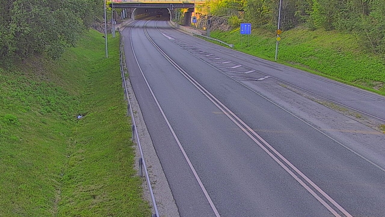 Kelikamerat Kuva Tie 102 Hiidenkallion tunneli, suuaukko etelä, Espoo, Uusimaa