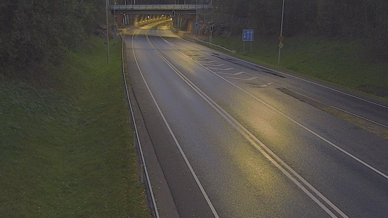 Kelikamerat Kuva Tie 102 Hiidenkallion tunneli, suuaukko etelä, Espoo, Uusimaa