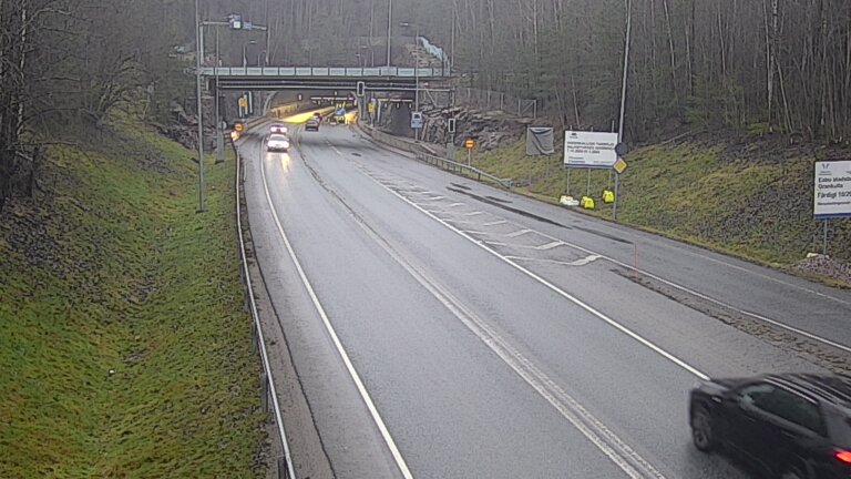Weather Camera Image Tie 102 Hiidenkallion tunneli, suuaukko etelä, Espoo, Uusimaa
