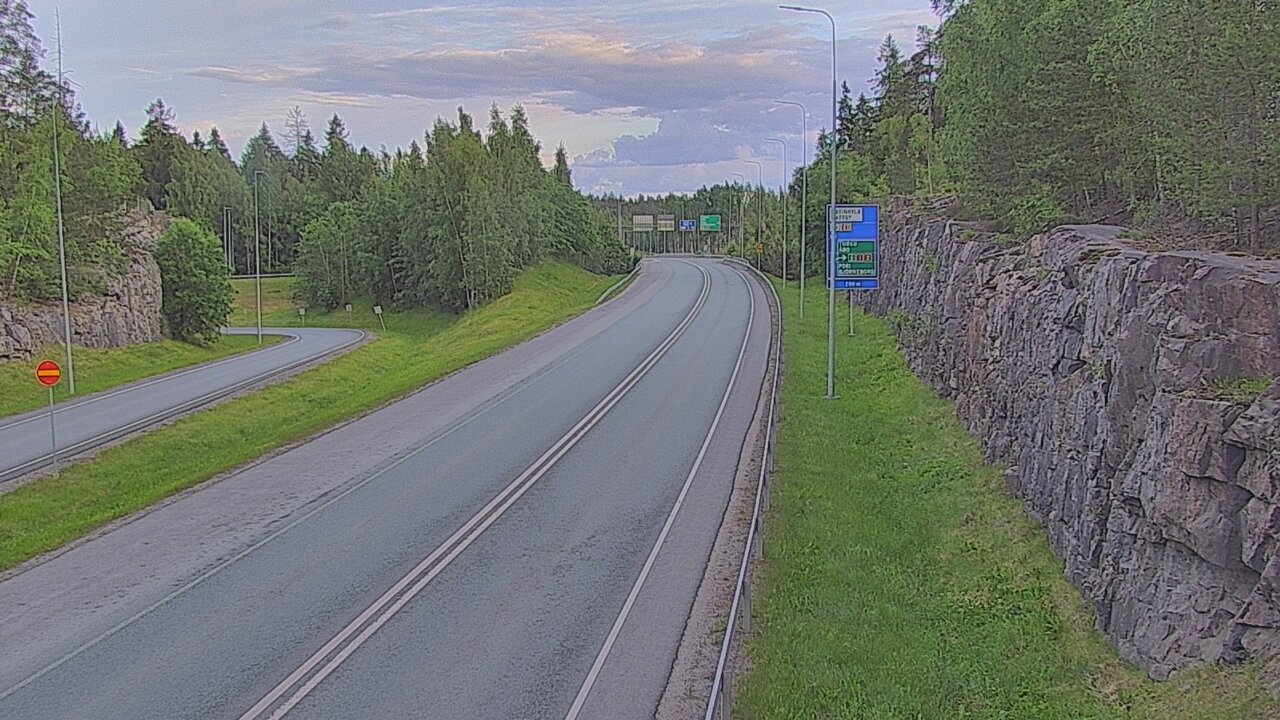 Kelikamerat Kuva Tie 102 Hiidenkallion tunneli, suuaukko etelä, Espoo, Uusimaa