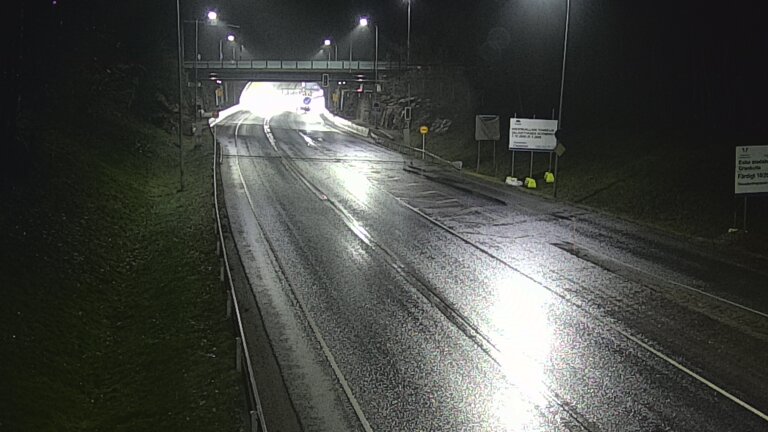 Weather Camera Image Tie 102 Hiidenkallion tunneli, suuaukko etelä, Espoo, Uusimaa