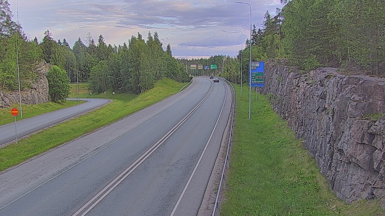 Kelikamerat Kuva Tie 102 Hiidenkallion tunneli, suuaukko etelä, Espoo, Uusimaa
