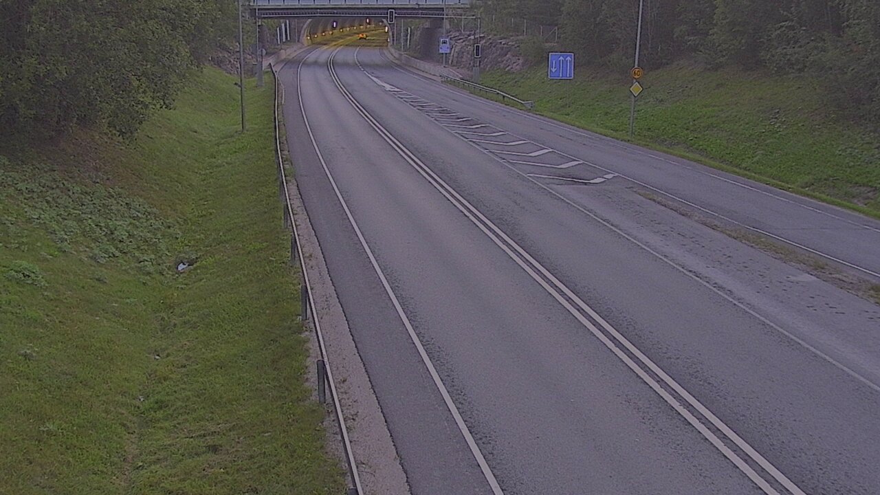 Kelikamerat Kuva Tie 102 Hiidenkallion tunneli, suuaukko etelä, Espoo, Uusimaa