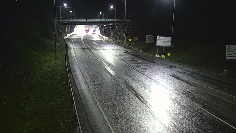 Weather Camera Image Tie 102 Hiidenkallion tunneli, suuaukko etelä, Espoo, Uusimaa