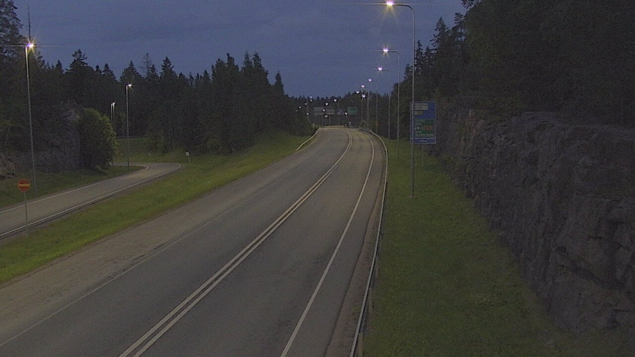 Kelikamerat Kuva Tie 102 Hiidenkallion tunneli, suuaukko etelä, Espoo, Uusimaa