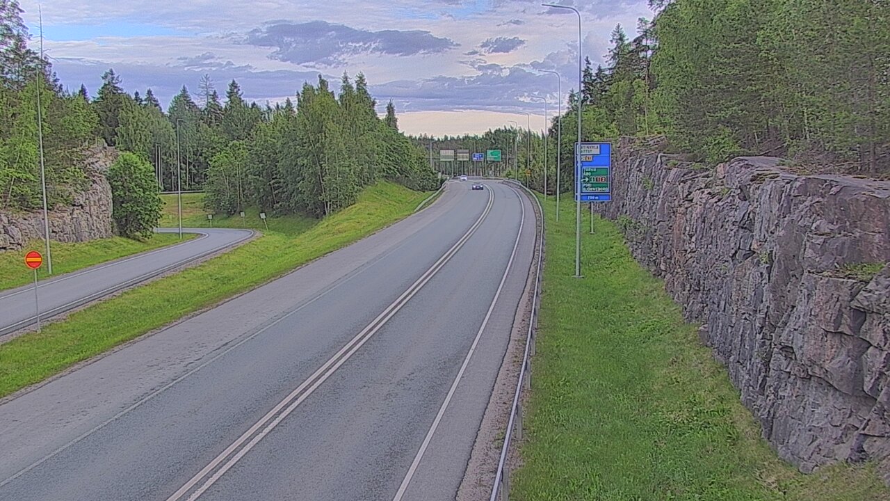Kelikamerat Kuva Tie 102 Hiidenkallion tunneli, suuaukko etelä, Espoo, Uusimaa