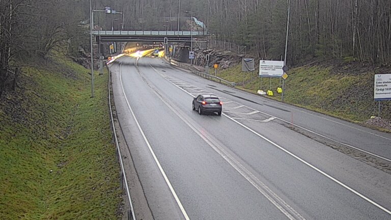 Weather Camera Image Tie 102 Hiidenkallion tunneli, suuaukko etelä, Espoo, Uusimaa