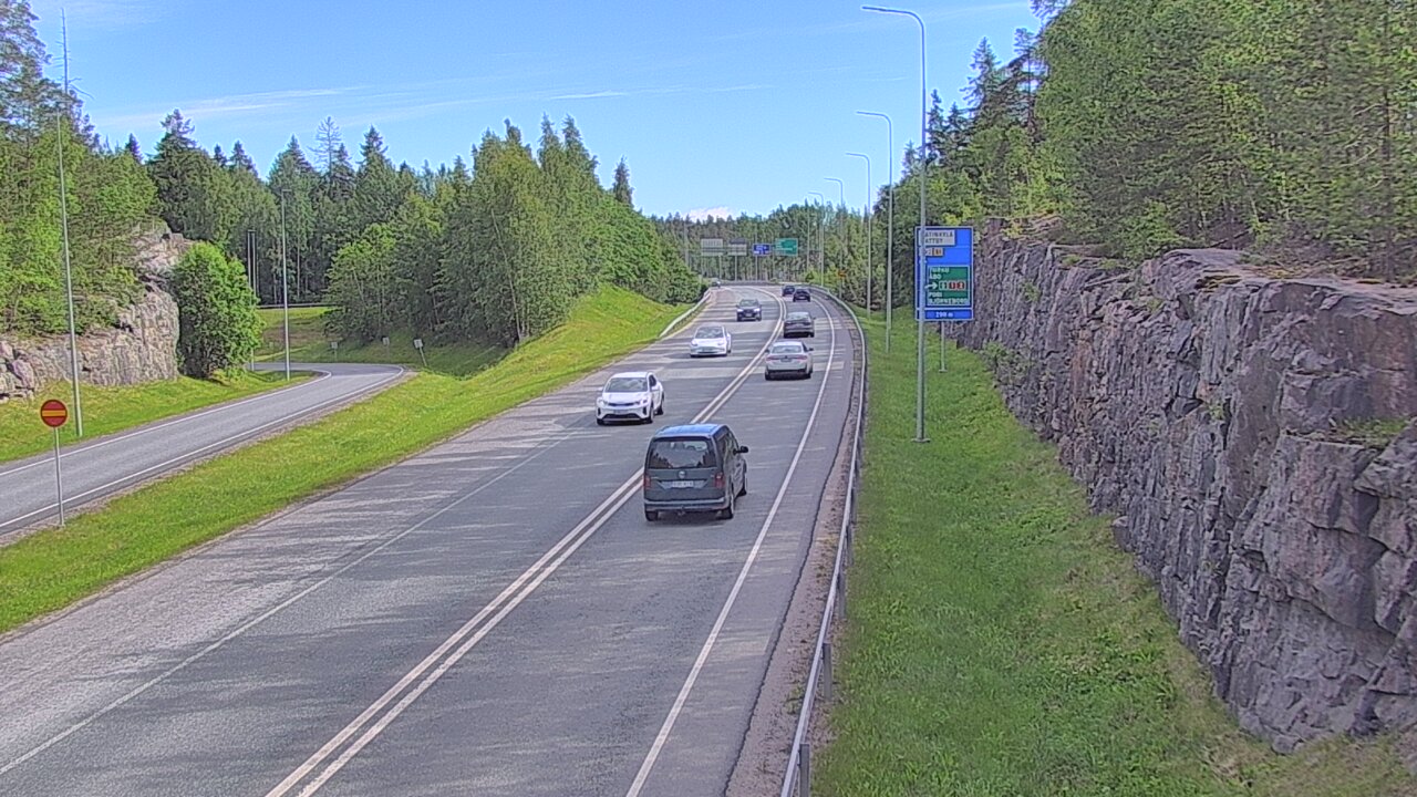 Kelikamerat Kuva Tie 102 Hiidenkallion tunneli, suuaukko etelä, Espoo, Uusimaa