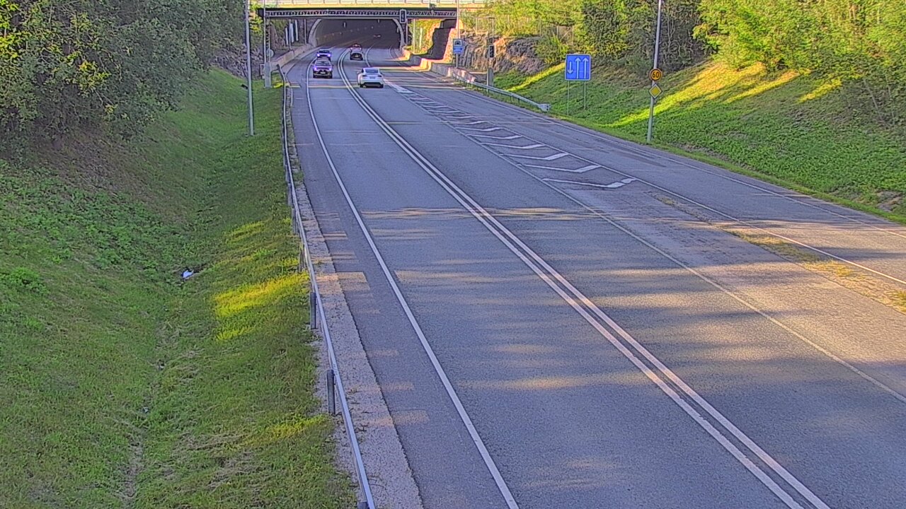 Kelikamerat Kuva Tie 102 Hiidenkallion tunneli, suuaukko etelä, Espoo, Uusimaa