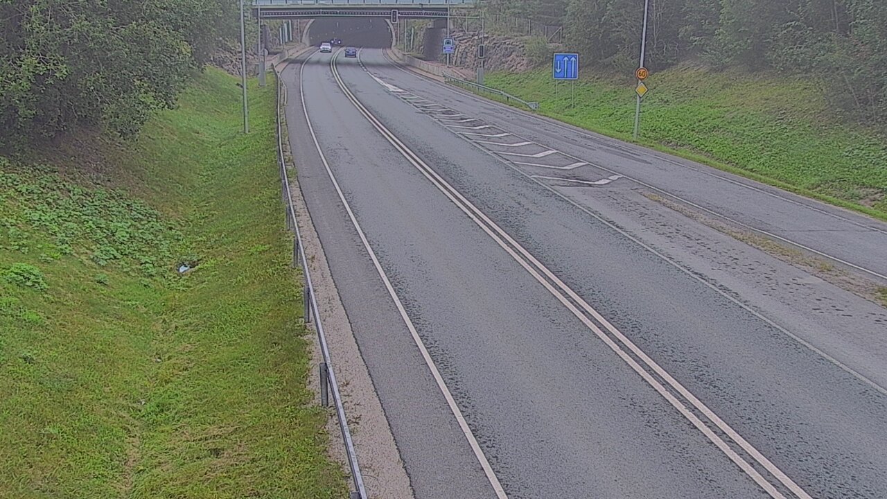 Weather Camera Image Tie 102 Hiidenkallion tunneli, suuaukko etelä, Espoo, Uusimaa