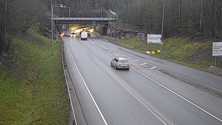 Weather Camera Image Tie 102 Hiidenkallion tunneli, suuaukko etelä, Espoo, Uusimaa