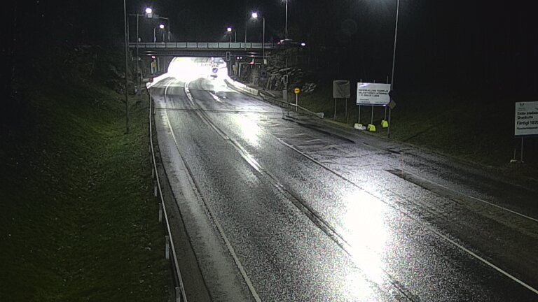 Weather Camera Image Tie 102 Hiidenkallion tunneli, suuaukko etelä, Espoo, Uusimaa