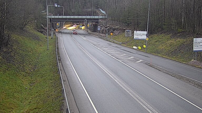 Weather Camera Image Tie 102 Hiidenkallion tunneli, suuaukko etelä, Espoo, Uusimaa