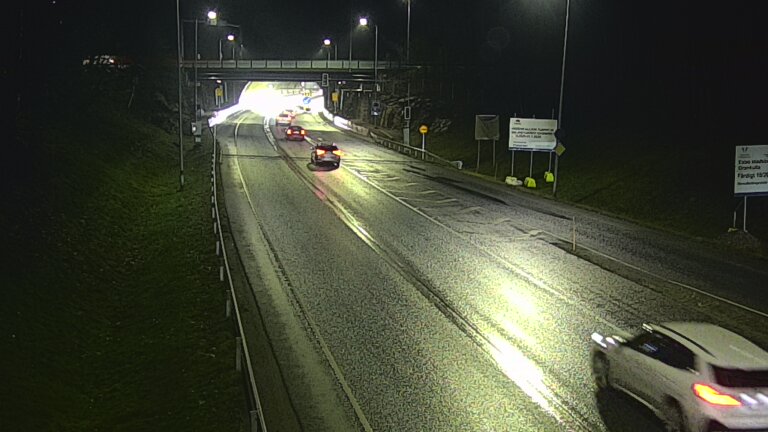 Weather Camera Image Tie 102 Hiidenkallion tunneli, suuaukko etelä, Espoo, Uusimaa