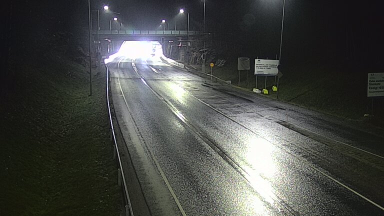 Weather Camera Image Tie 102 Hiidenkallion tunneli, suuaukko etelä, Espoo, Uusimaa