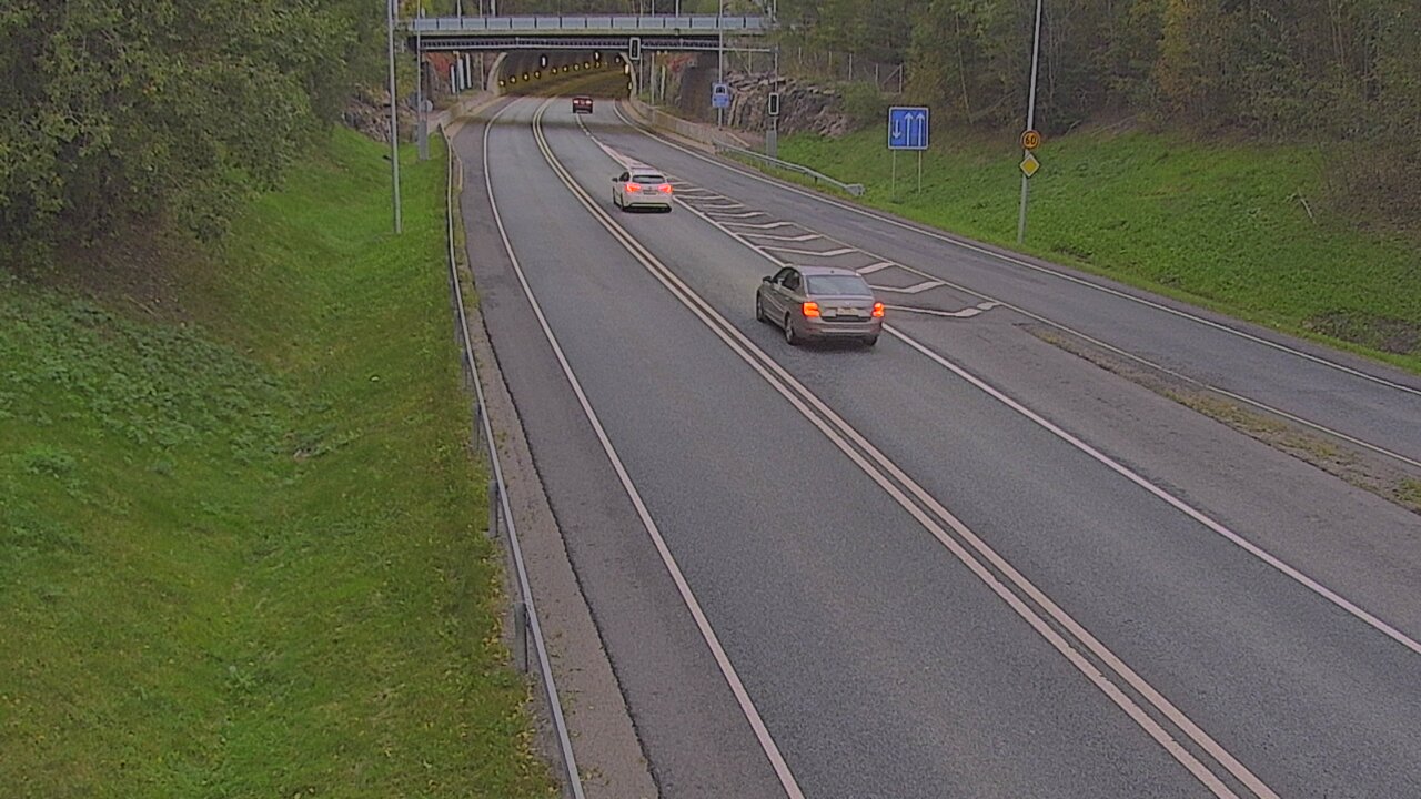 Kelikamerat Kuva Tie 102 Hiidenkallion tunneli, suuaukko etelä, Espoo, Uusimaa