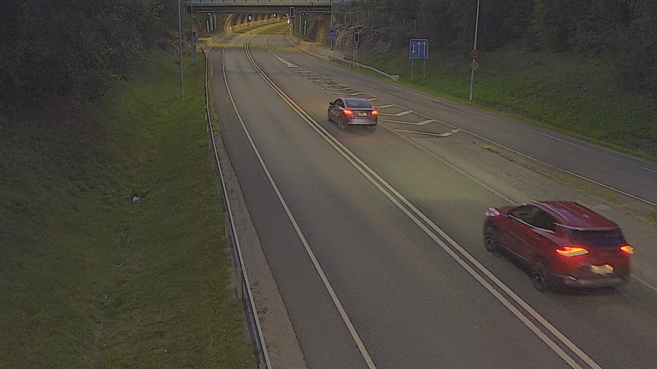 Kelikamerat Kuva Tie 102 Hiidenkallion tunneli, suuaukko etelä, Espoo, Uusimaa