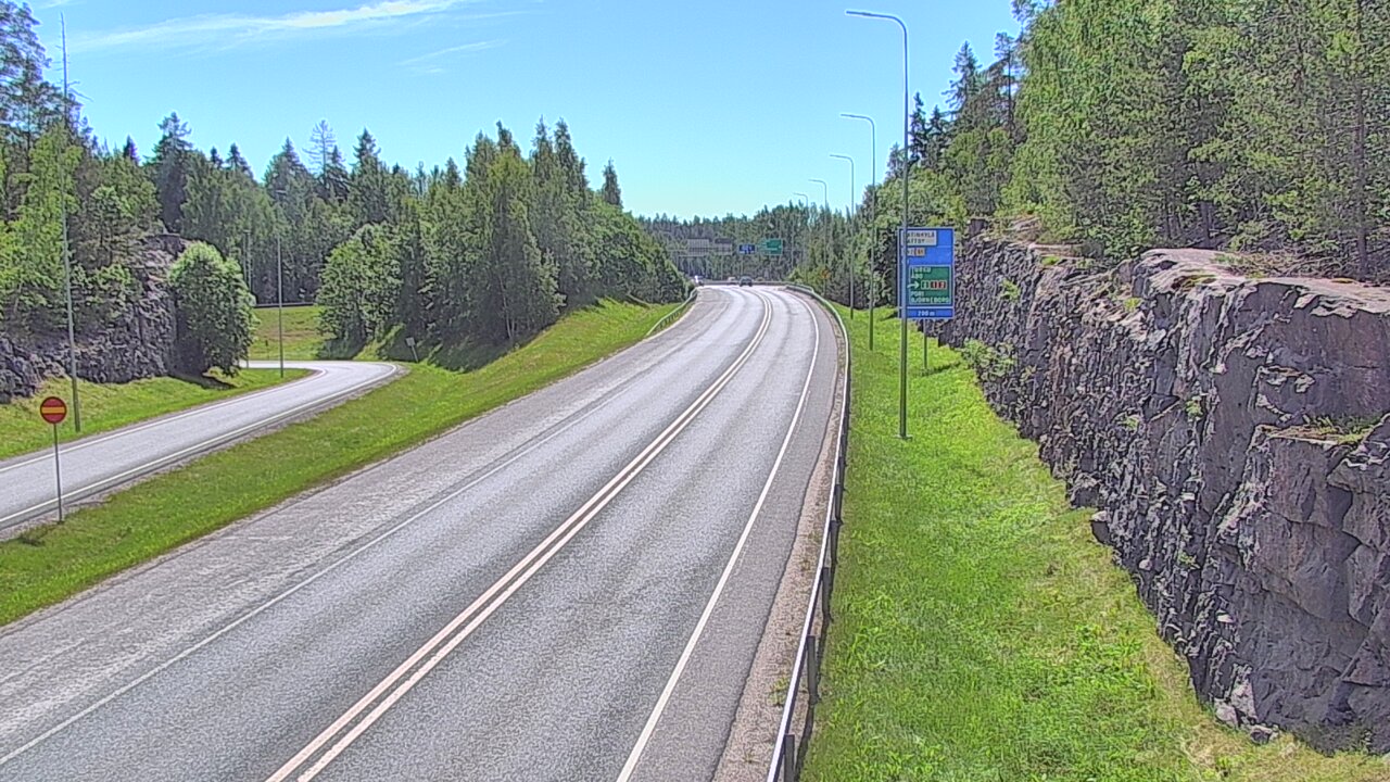 Kelikamerat Kuva Tie 102 Hiidenkallion tunneli, suuaukko etelä, Espoo, Uusimaa