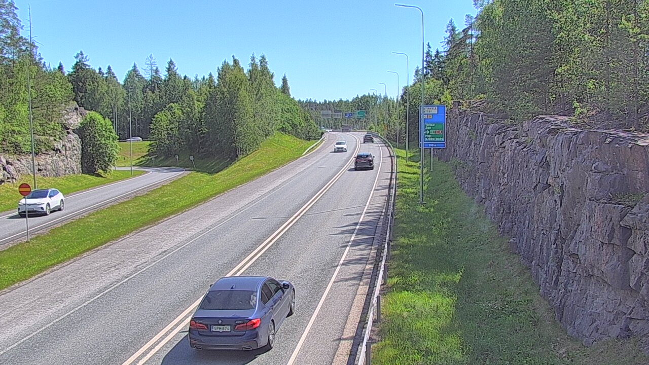 Kelikamerat Kuva Tie 102 Hiidenkallion tunneli, suuaukko etelä, Espoo, Uusimaa